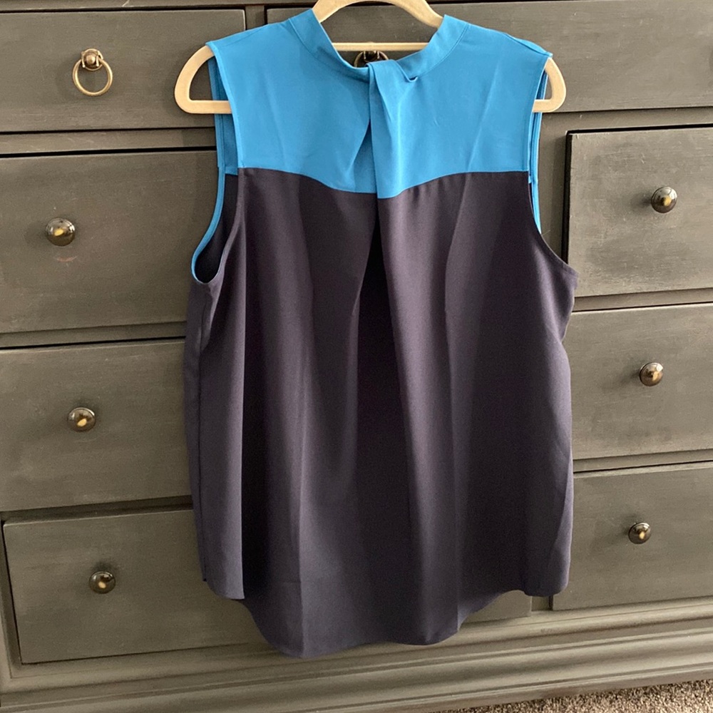 2 tone blue Ann Taylor Sz L shell